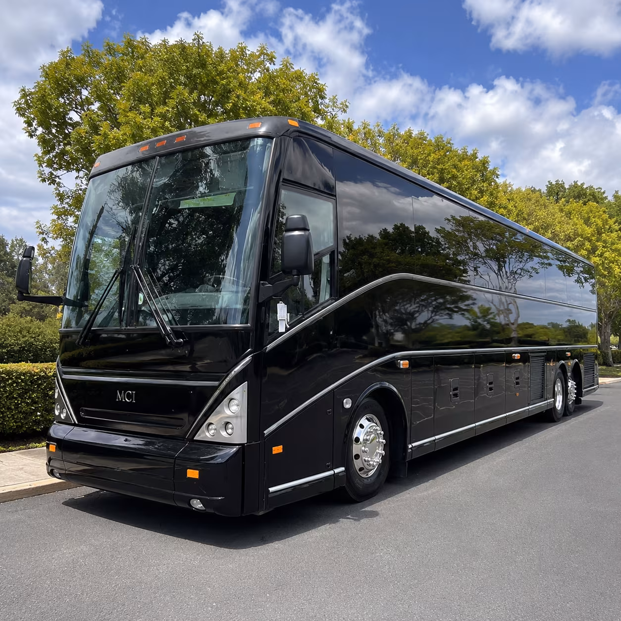 40-56 Passenger Charter Bus Exterior