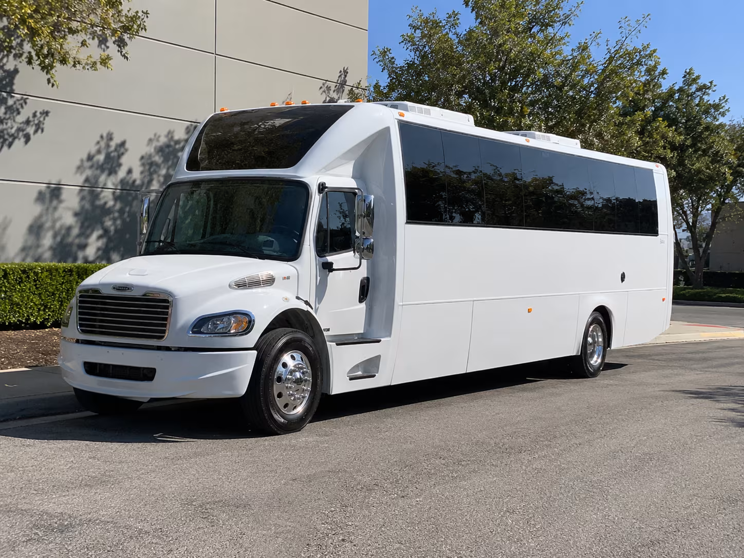 Stamford Winery Tour & Pub Crawl Transportation